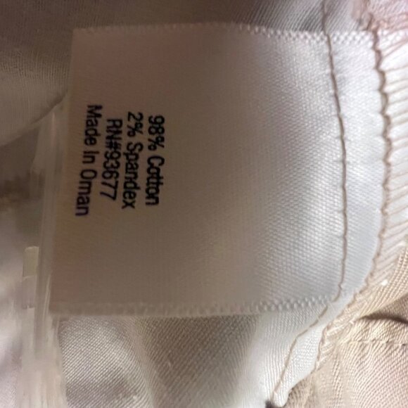St. Johns Bay Womens Mid-Rise Capri Pants Beige Size 12‎ - Picture 9 of 10